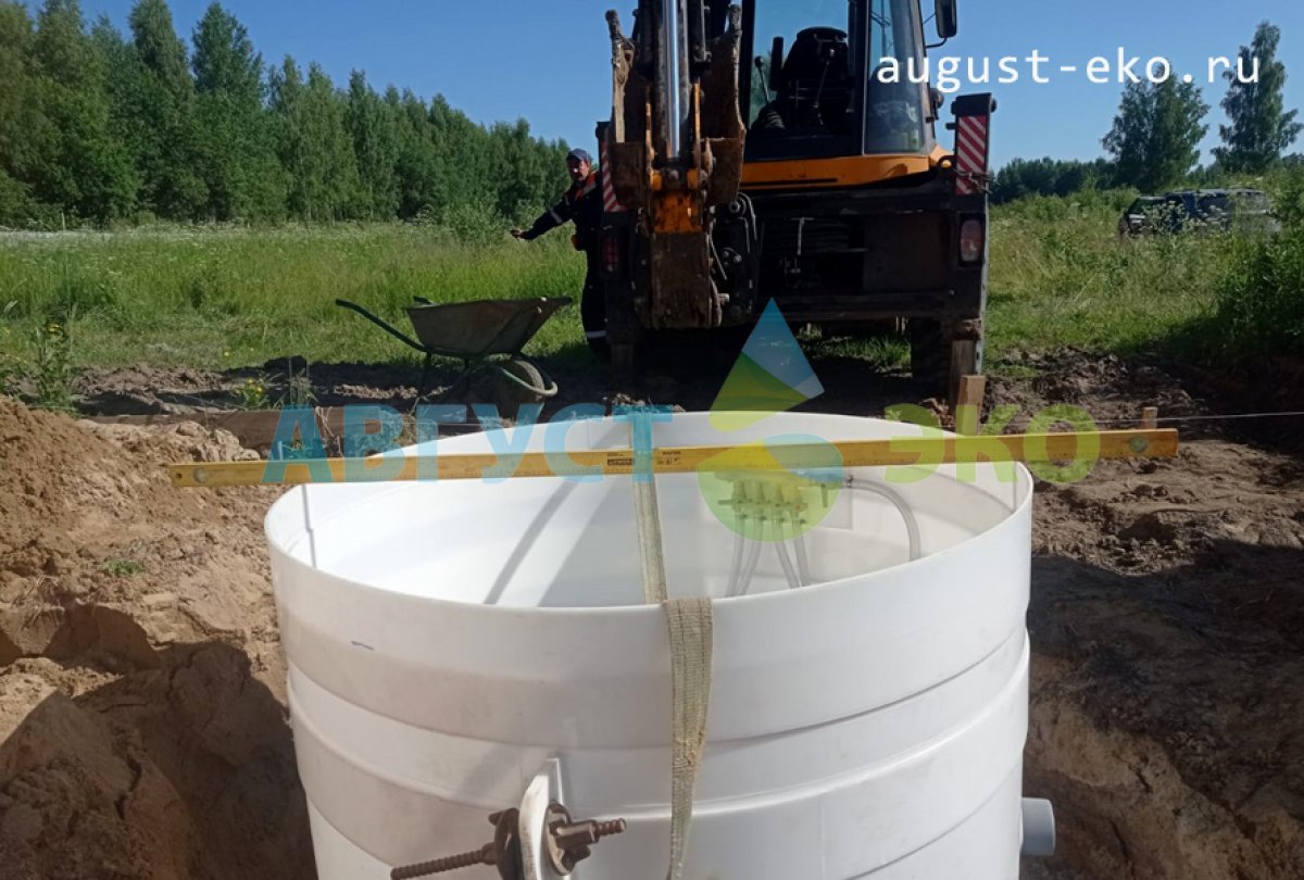 Септик АвгустЭко 1а выставляем по уровню